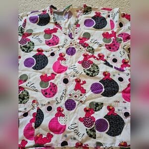 🌈Sesame Street Elmo Nurse Scrub Top – Size Large